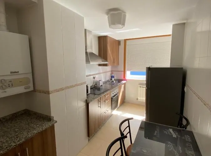 Dpcristal Calvo Sotelo 164, 4d * Саррия